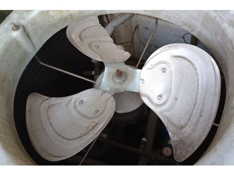 Equipe especializada em conserto de aquecedor de piscina