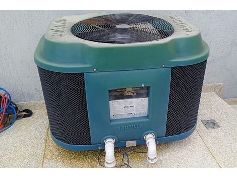 Manutenção preventiva realizada em trocador de calor aquecedor de piscina