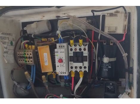 Conserto profissional em sistema de aquecimento de piscina residencial